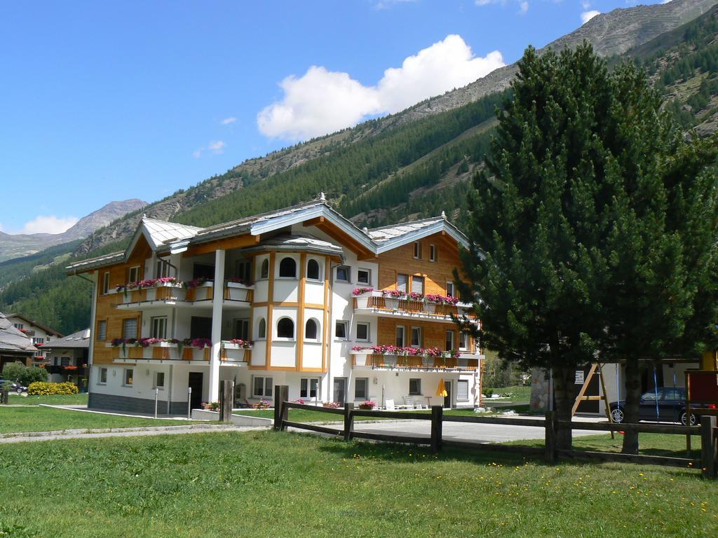 ザース・グルントHaus Alpensternアパートメント エクステリア 写真