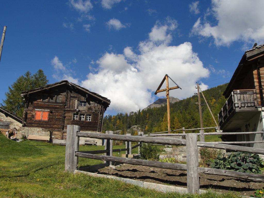 ザース・グルントHaus Alpensternアパートメント エクステリア 写真