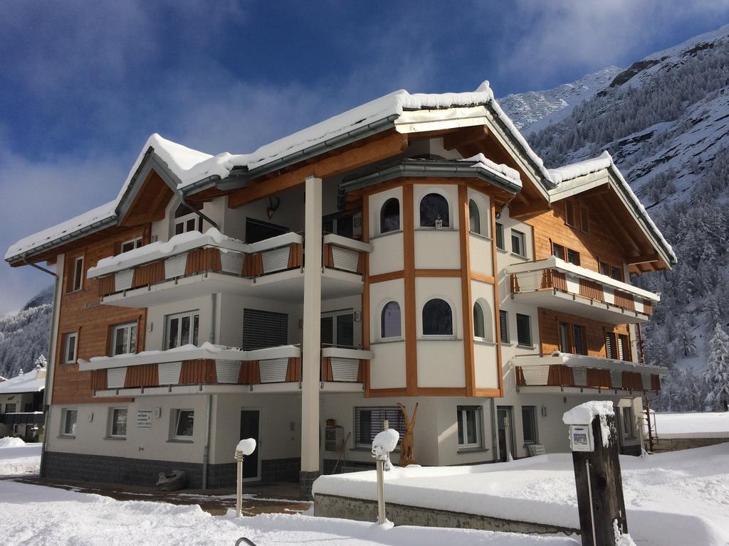ザース・グルントHaus Alpensternアパートメント エクステリア 写真